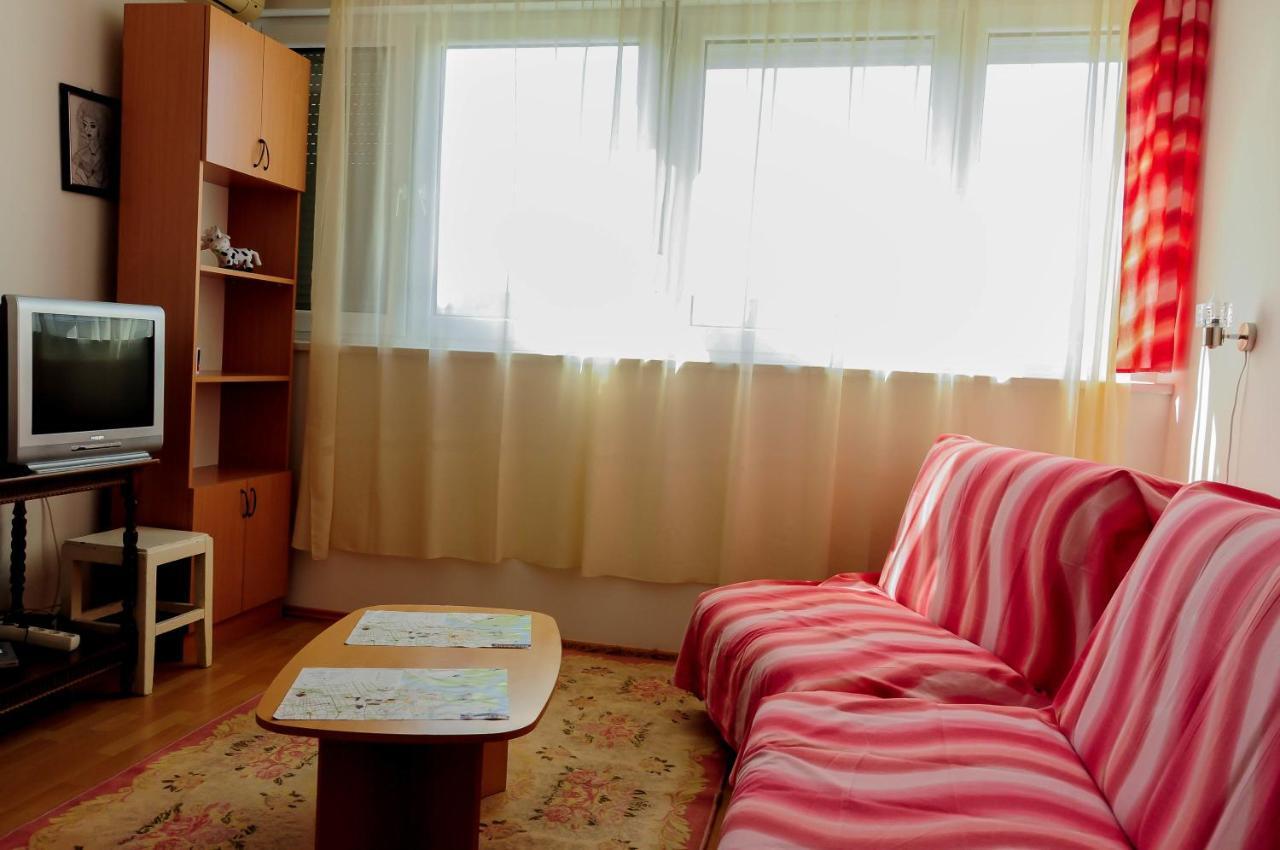 Apartment Daca Stan Beograd Værelse billede